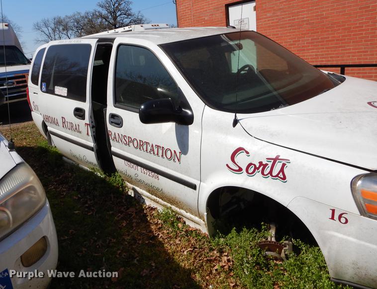 image for item EJ9867 2007 Chevrolet Uplander handicap accessible van