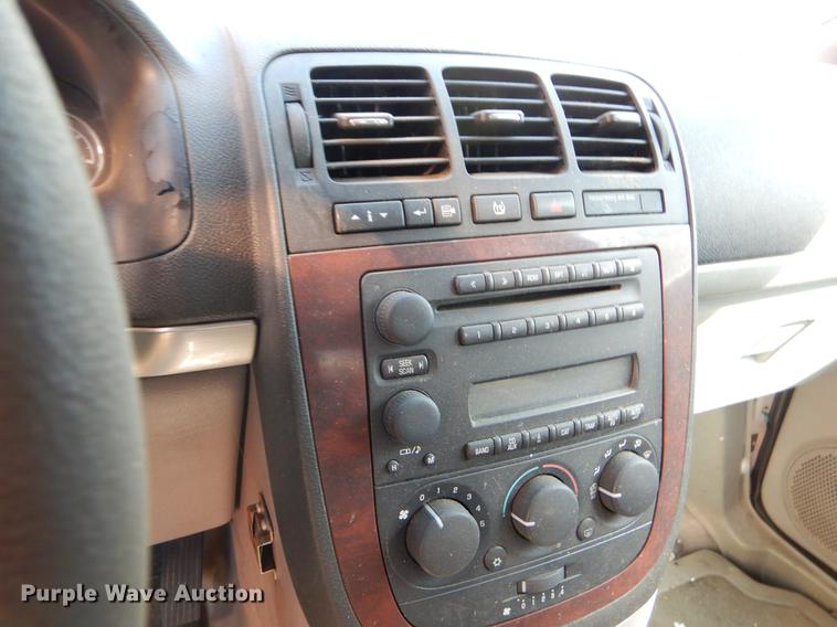 image for item EJ9867 2007 Chevrolet Uplander handicap accessible van