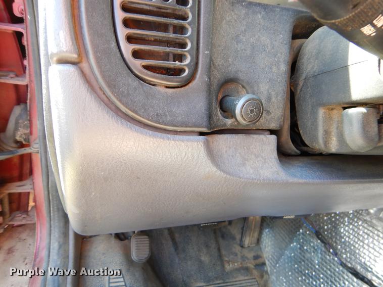 image for item EJ9869 2000 Dodge Ram Wagon B3500 Maxi van