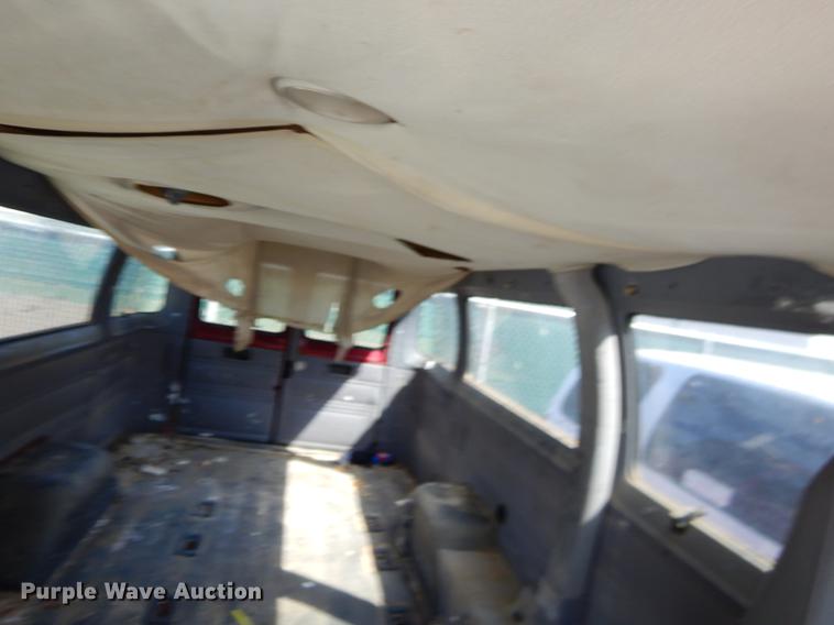 image for item EJ9869 2000 Dodge Ram Wagon B3500 Maxi van