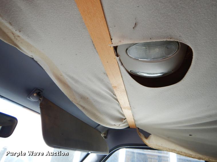 image for item EJ9869 2000 Dodge Ram Wagon B3500 Maxi van