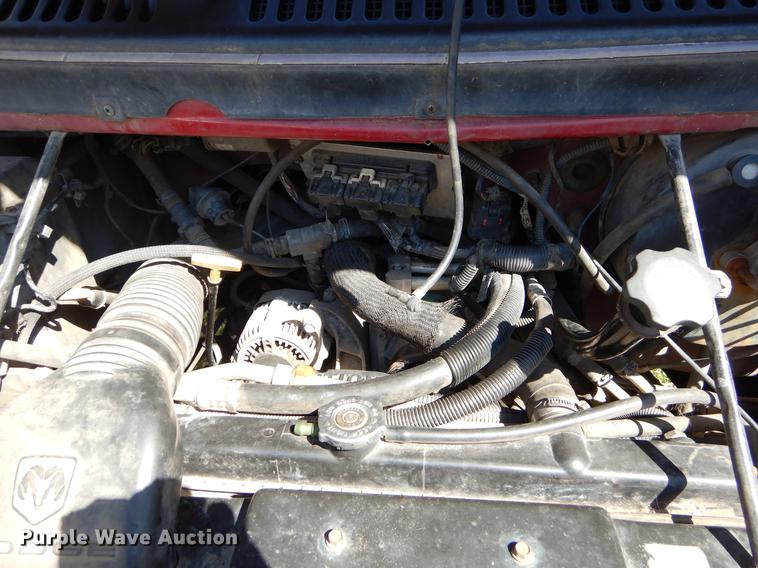 image for item EJ9869 2000 Dodge Ram Wagon B3500 Maxi van