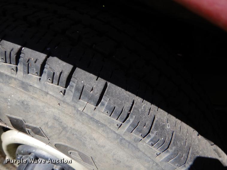 image for item EJ9869 2000 Dodge Ram Wagon B3500 Maxi van