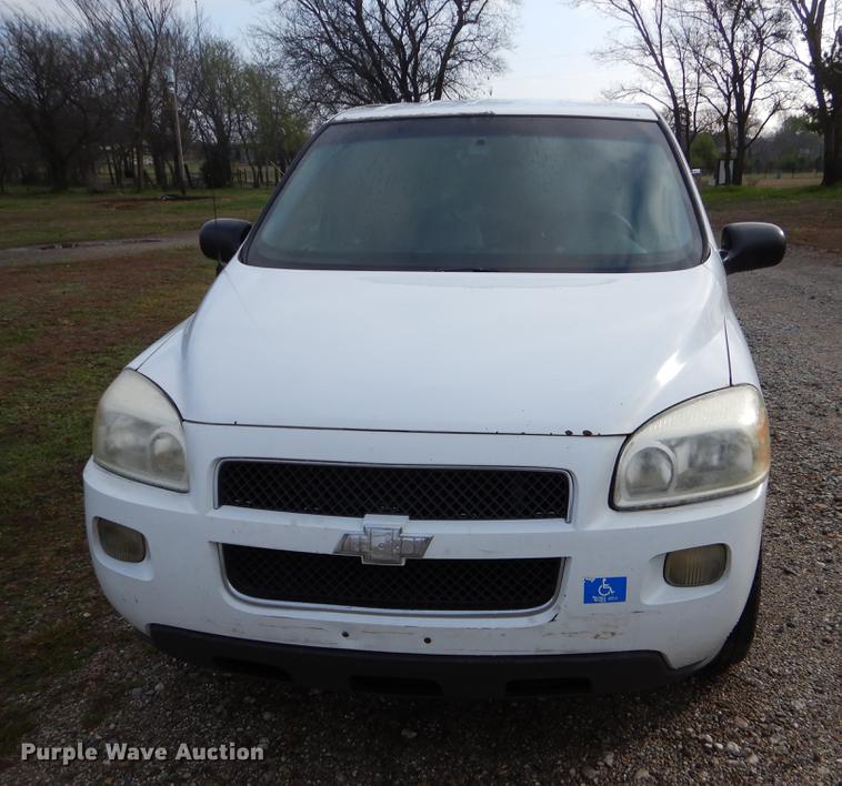 image for item EJ9900 2006 Chevrolet Uplander handicap accessible van