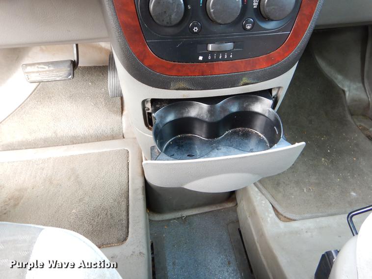 image for item EJ9900 2006 Chevrolet Uplander handicap accessible van