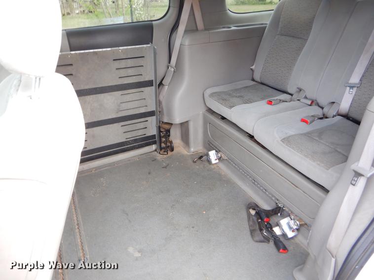 image for item EJ9900 2006 Chevrolet Uplander handicap accessible van