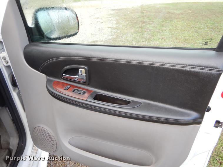 image for item EJ9900 2006 Chevrolet Uplander handicap accessible van