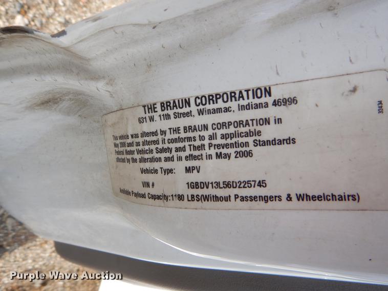 image for item EJ9900 2006 Chevrolet Uplander handicap accessible van