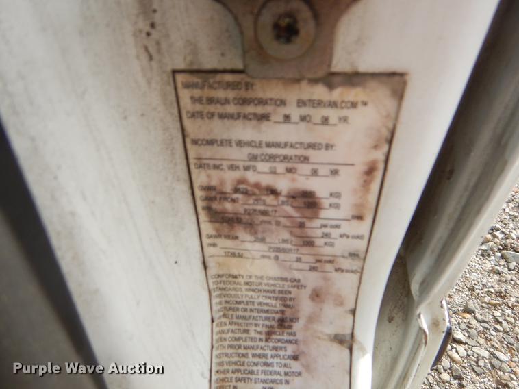 image for item EJ9900 2006 Chevrolet Uplander handicap accessible van