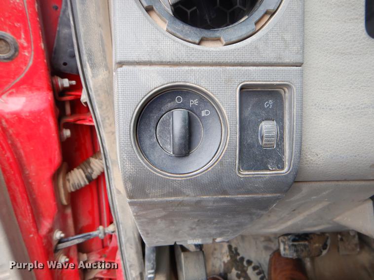 image for item EJ9977 2010 Ford F350 Super Duty XL SuperCab pickup truck