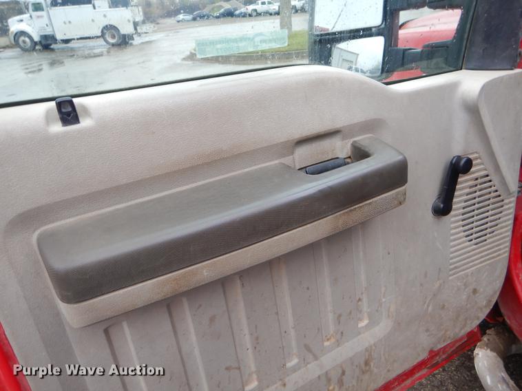 image for item EJ9977 2010 Ford F350 Super Duty XL SuperCab pickup truck