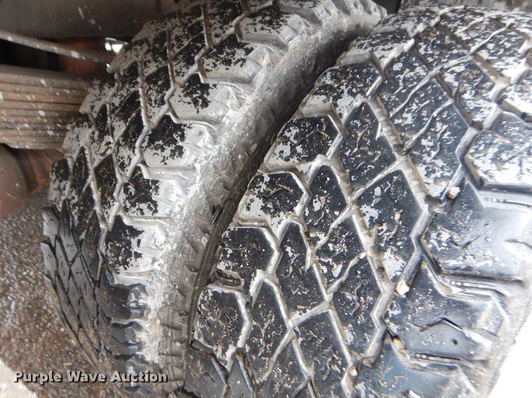 image for item EJ9977 2010 Ford F350 Super Duty XL SuperCab pickup truck