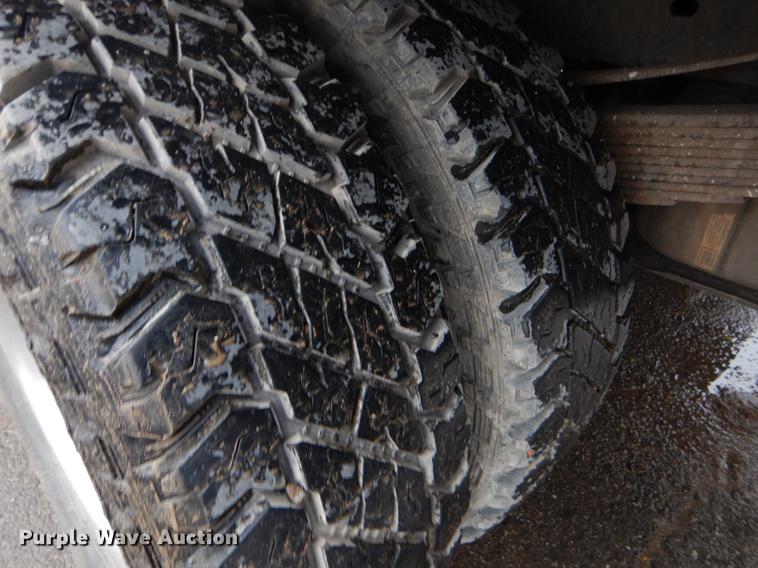 image for item EJ9977 2010 Ford F350 Super Duty XL SuperCab pickup truck