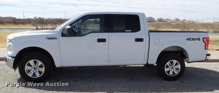 image for item EN9533 2015 Ford F150 XLT SuperCrew Cab pickup truck