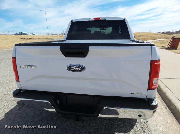 image for item EN9533 2015 Ford F150 XLT SuperCrew Cab pickup truck