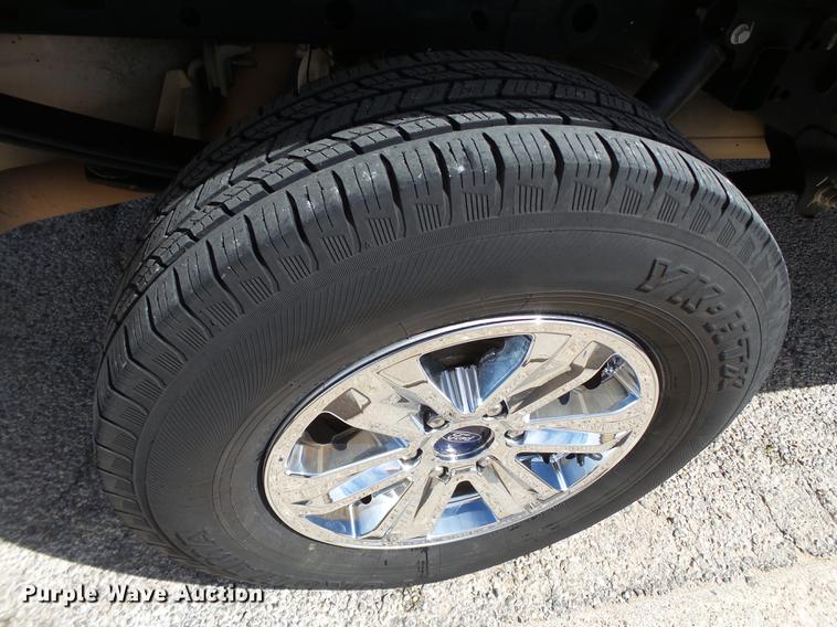 image for item EN9533 2015 Ford F150 XLT SuperCrew Cab pickup truck