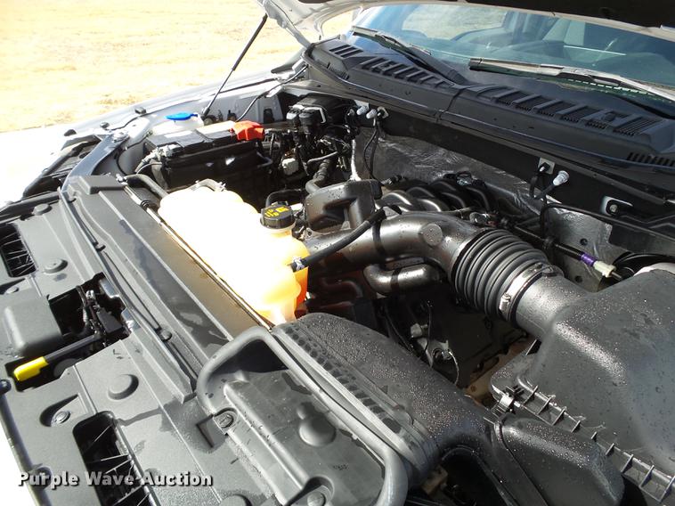 image for item EN9533 2015 Ford F150 XLT SuperCrew Cab pickup truck