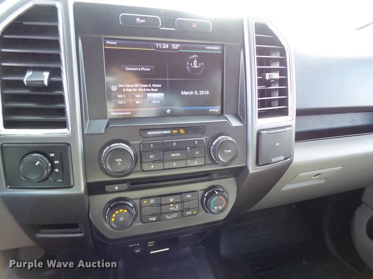 image for item EN9533 2015 Ford F150 XLT SuperCrew Cab pickup truck