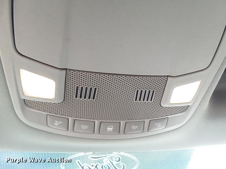 image for item EN9533 2015 Ford F150 XLT SuperCrew Cab pickup truck