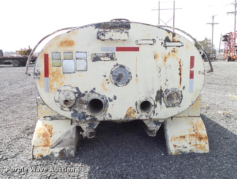 image for item EO9760 Black Topper BT-HS fuel tank body