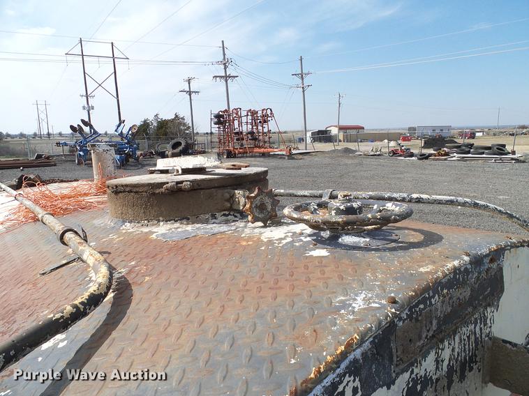 image for item EO9760 Black Topper BT-HS fuel tank body