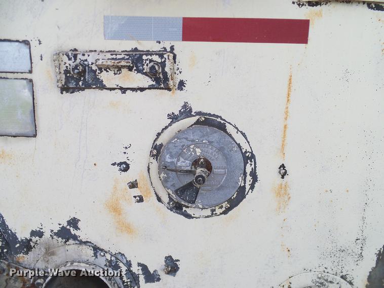 image for item EO9760 Black Topper BT-HS fuel tank body