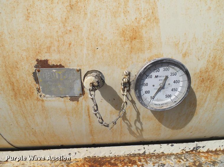 image for item EO9760 Black Topper BT-HS fuel tank body