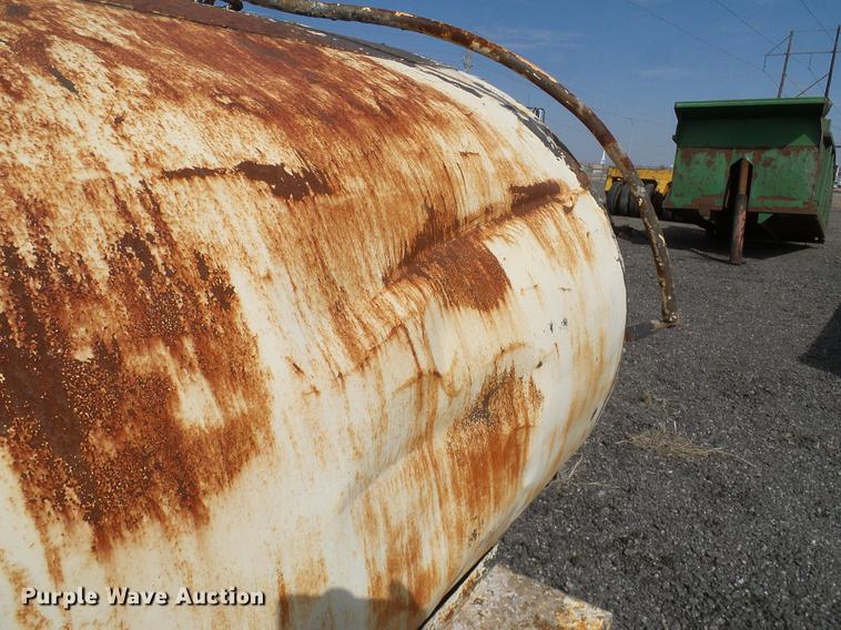 image for item EO9760 Black Topper BT-HS fuel tank body