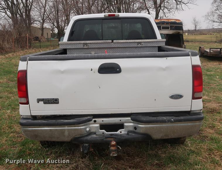image for item EP9291 2000 Ford F250 SuperCab pickup truck