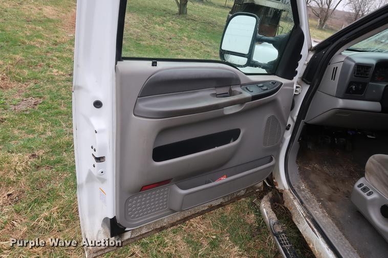 image for item EP9291 2000 Ford F250 SuperCab pickup truck