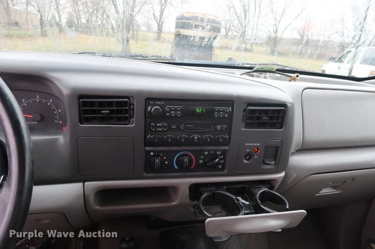 image for item EP9291 2000 Ford F250 SuperCab pickup truck