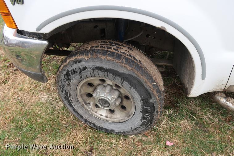 image for item EP9291 2000 Ford F250 SuperCab pickup truck