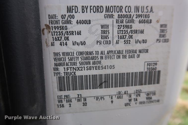 image for item EP9291 2000 Ford F250 SuperCab pickup truck