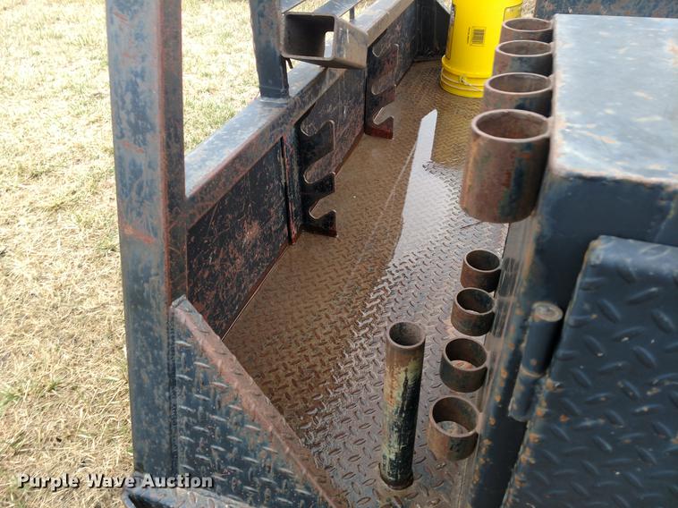 image for item L3369 Welding flatbed