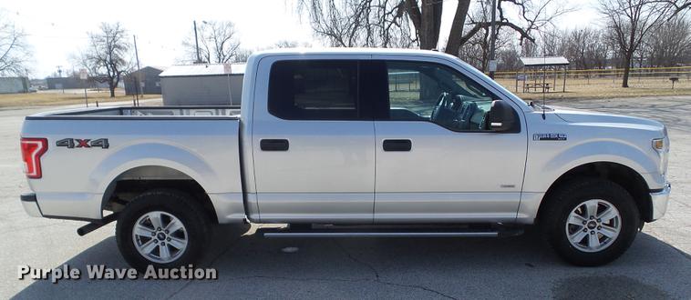image for item L5670 2015 Ford F150 SuperCrew pickup truck