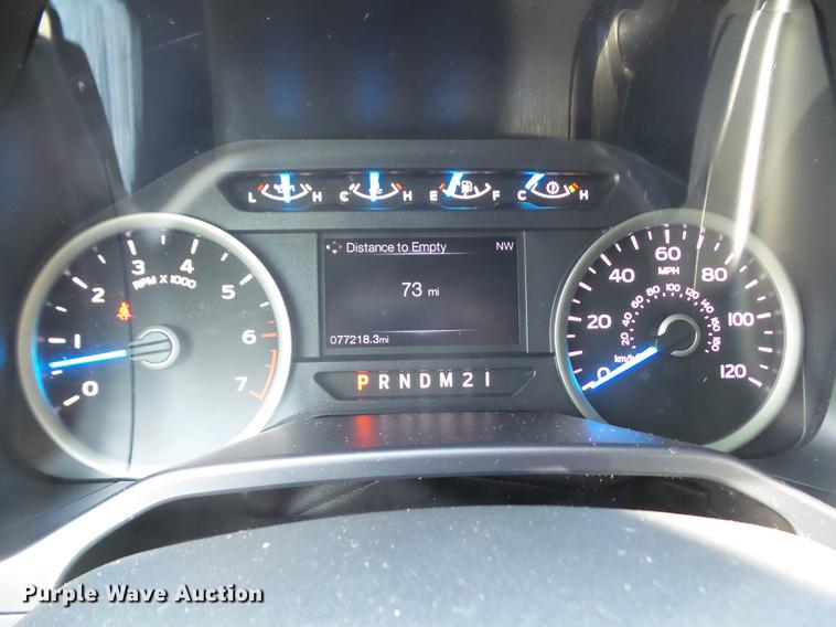 image for item L5670 2015 Ford F150 SuperCrew pickup truck