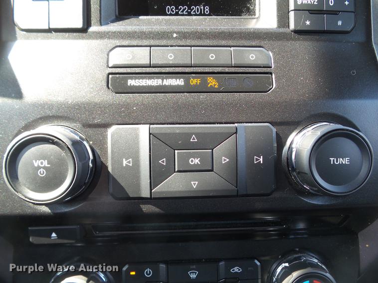 image for item L5670 2015 Ford F150 SuperCrew pickup truck