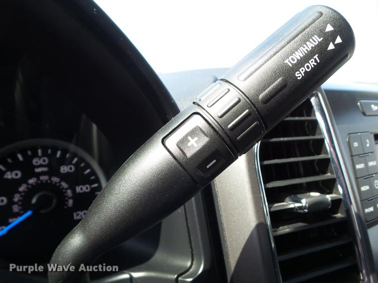 image for item L5670 2015 Ford F150 SuperCrew pickup truck