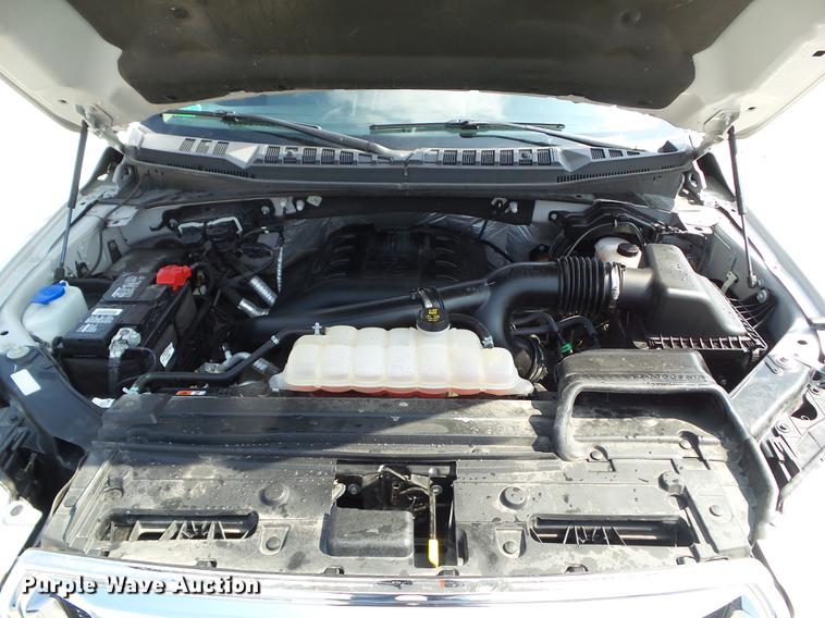 image for item L5670 2015 Ford F150 SuperCrew pickup truck