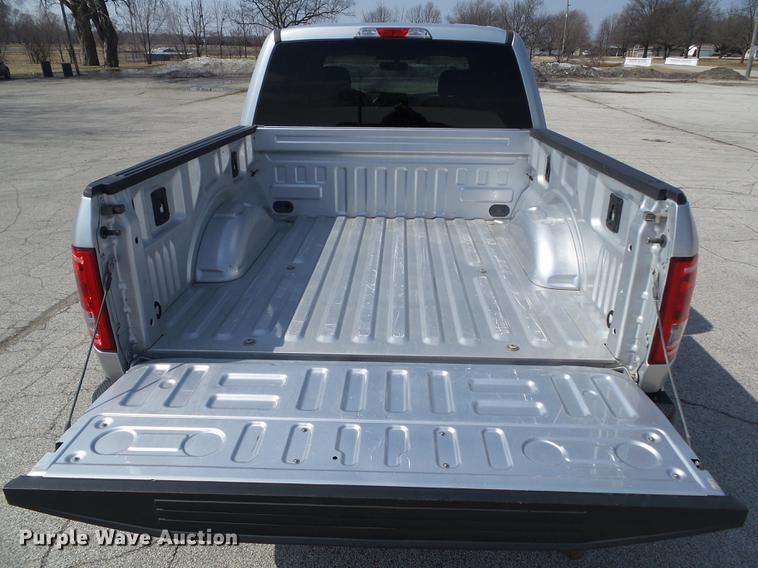 image for item L5670 2015 Ford F150 SuperCrew pickup truck