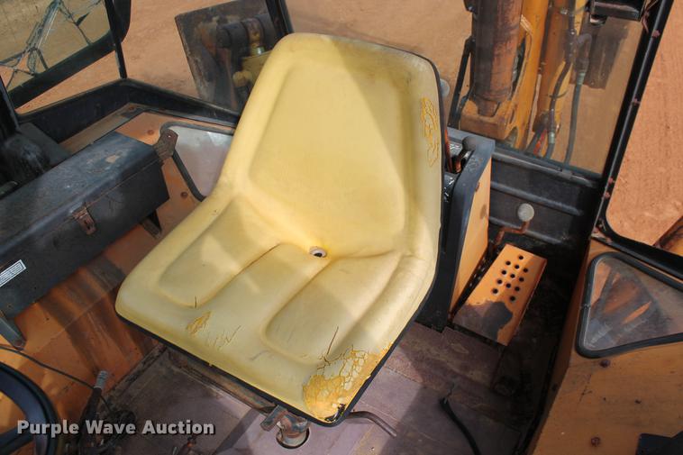 image for item DB5119 1982 Case 580D backhoe