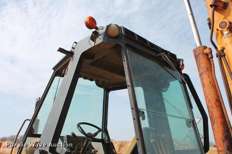 image for item DB5119 1982 Case 580D backhoe