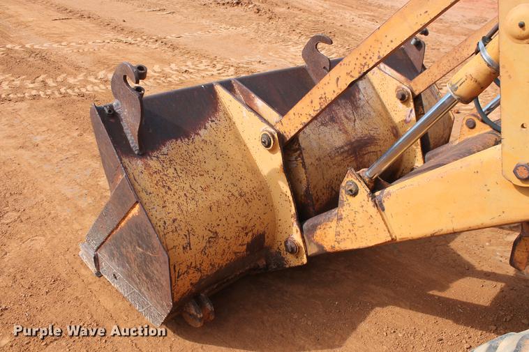 image for item DB5119 1982 Case 580D backhoe