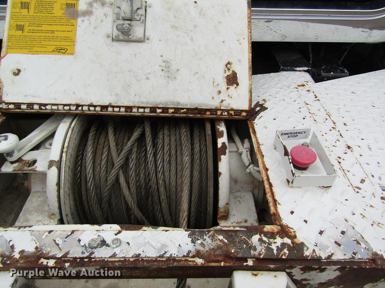 image for item DB5956 2009 International 7500 digger derrick truck