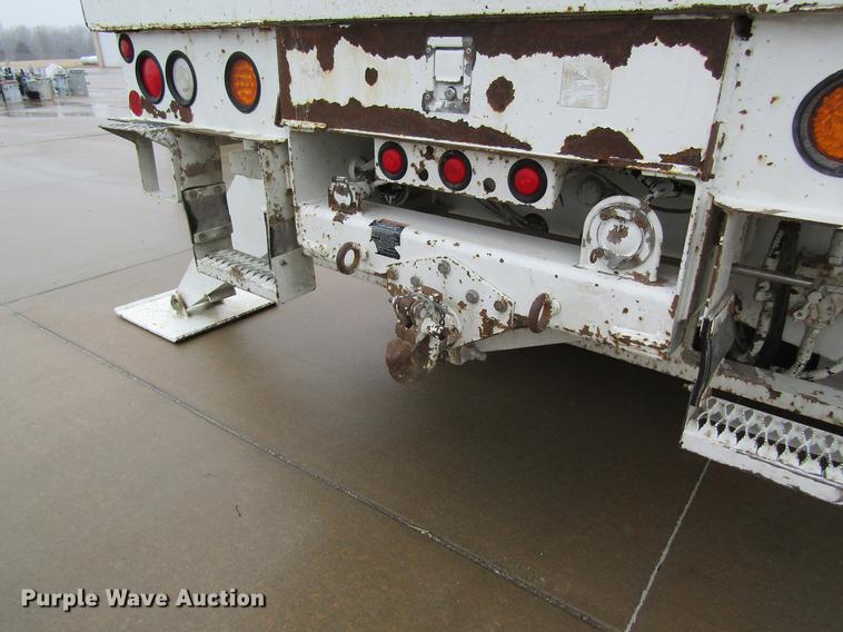 image for item DB5956 2009 International 7500 digger derrick truck