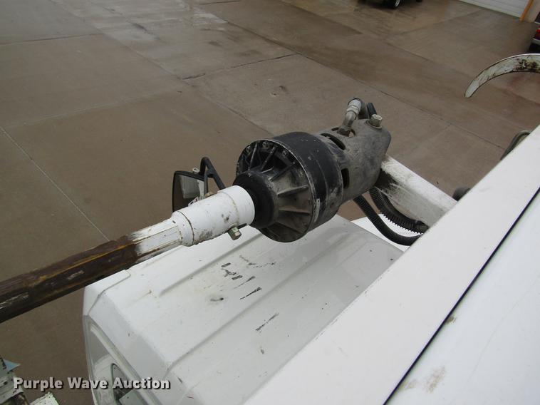 image for item DB5956 2009 International 7500 digger derrick truck