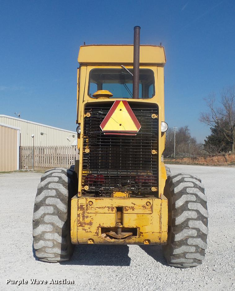 image for item DB7251 1974 John Deere 544B wheel loader