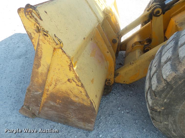 image for item DB7251 1974 John Deere 544B wheel loader