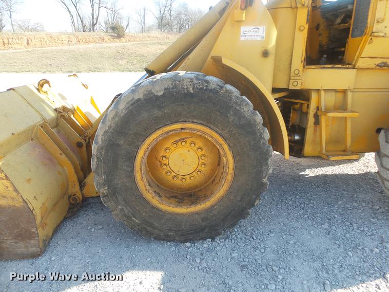image for item DB7251 1974 John Deere 544B wheel loader
