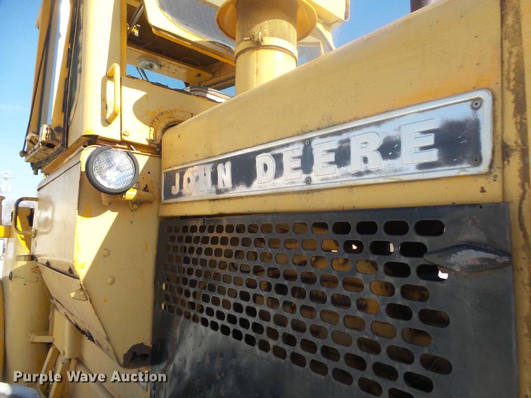 image for item DB7251 1974 John Deere 544B wheel loader